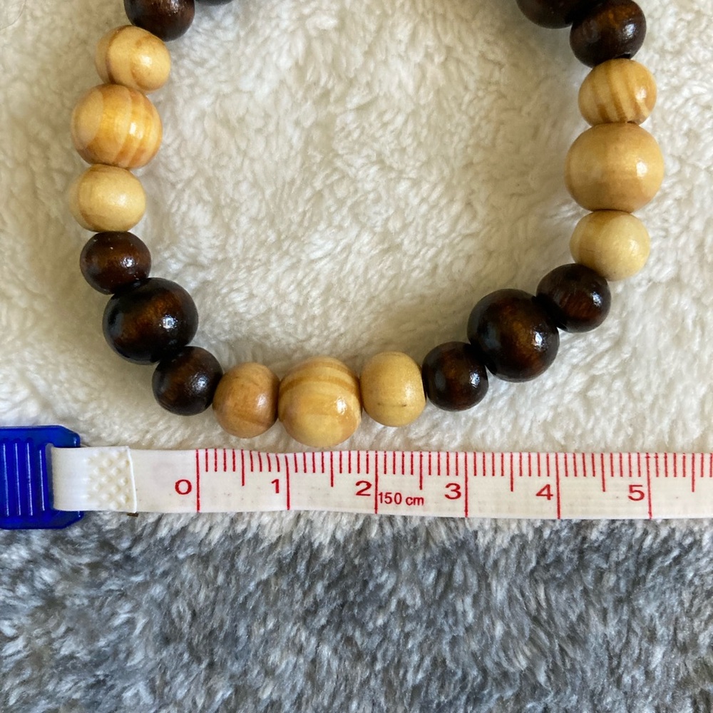 Natural Wood Bead Bracelet - Picture 6 of 8